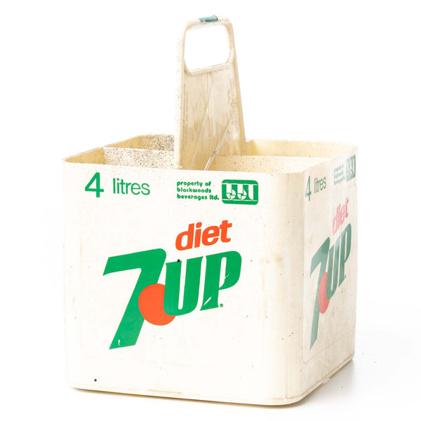 White Plastic "Diet 7Up" Carry Case