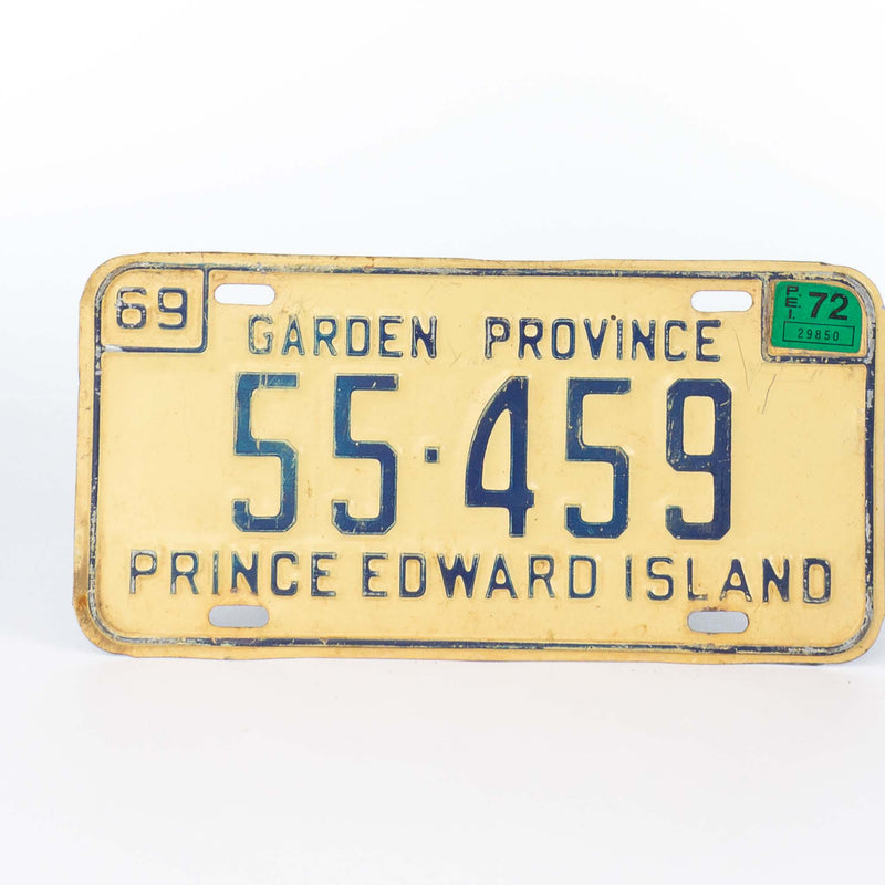 PEI 1969 Licence Plates (Pair)