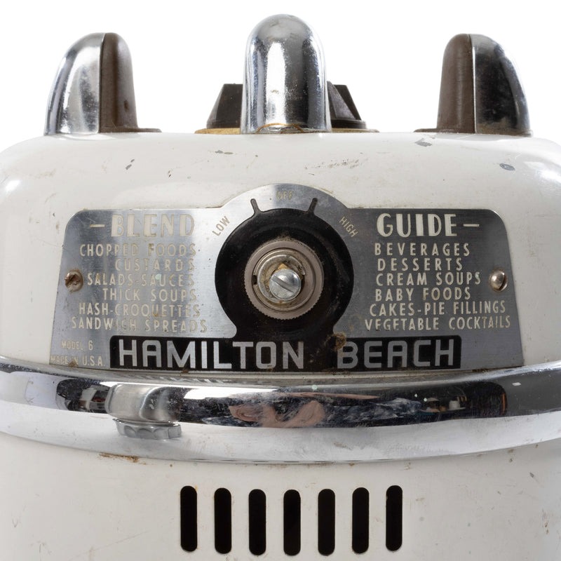 White and Chrome Hamilton Beach Blender