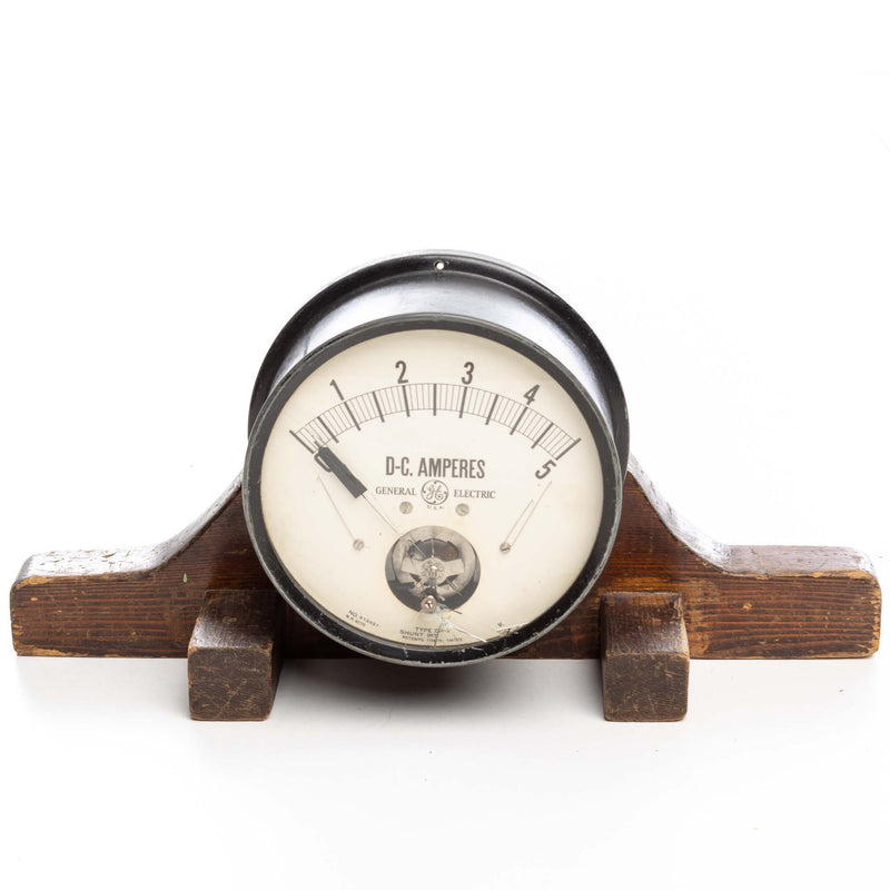D.C. Amperes Radio Gauge GE
