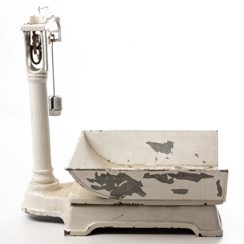 White Painted Scale and Weights (8pcs.)