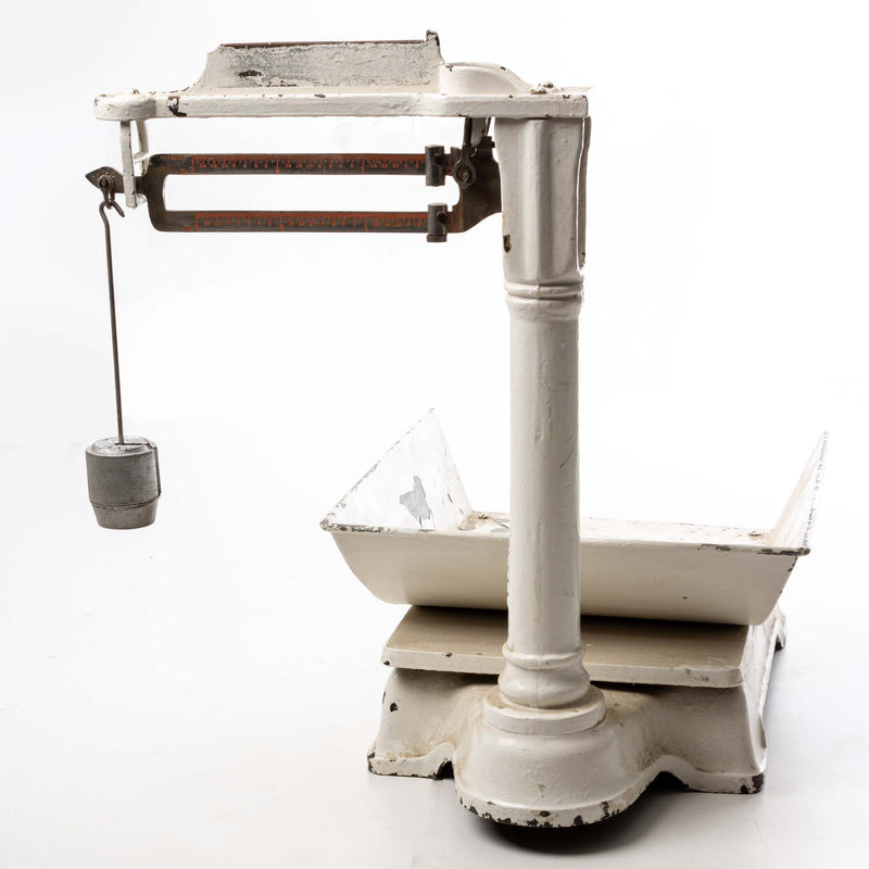 White Painted Scale and Weights (8pcs.)