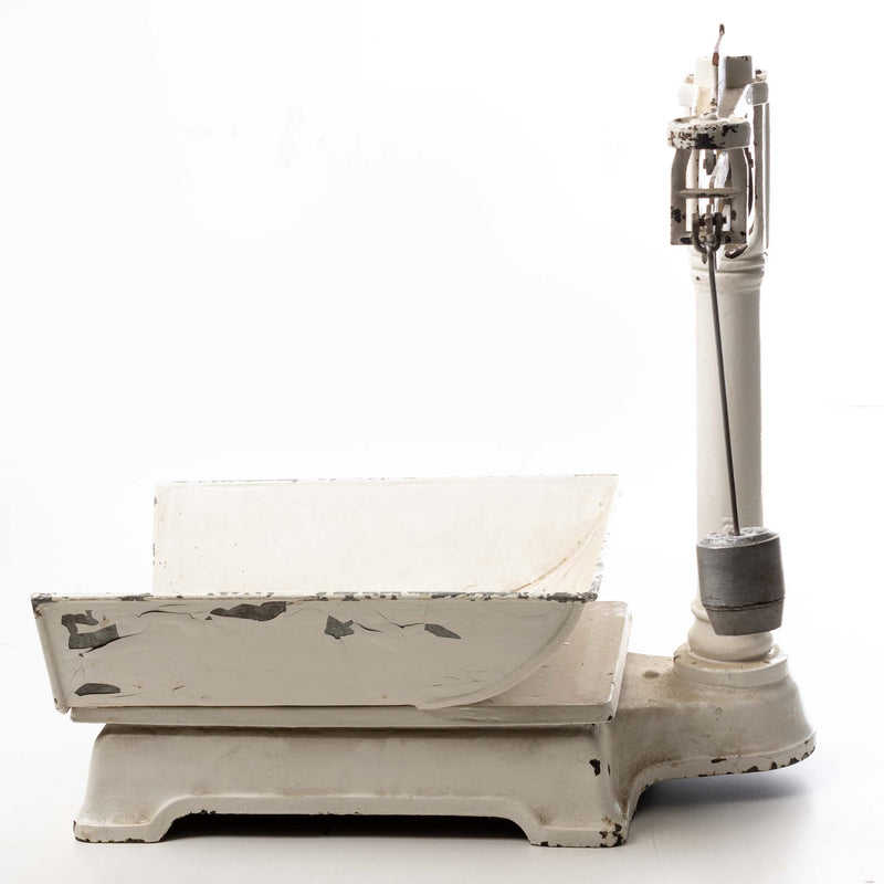 White Painted Scale and Weights (8pcs.)