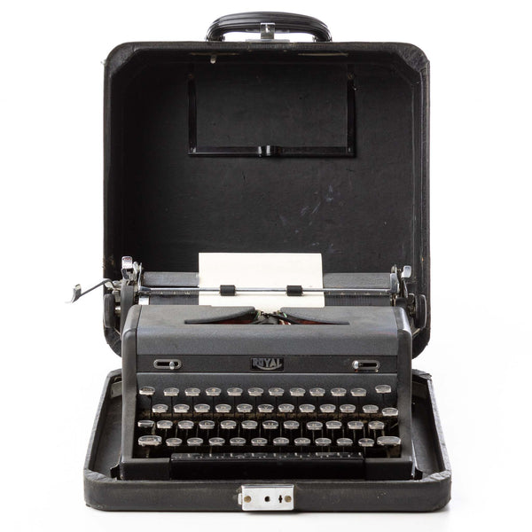 Royal Quiet DeLuxe Typewriter with Case