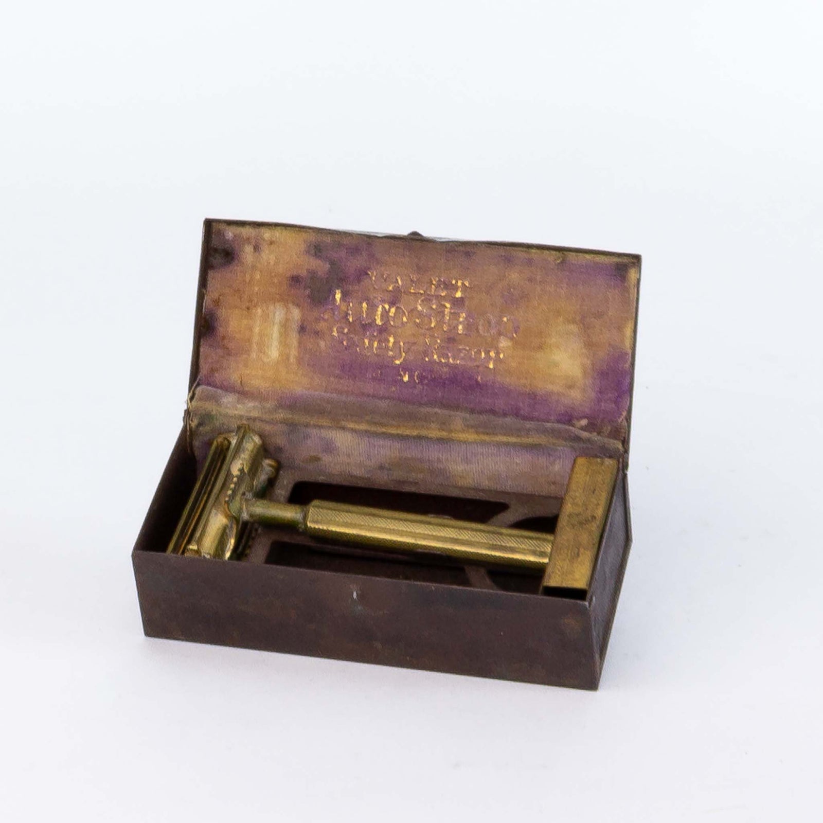 Valet Auto Strop Safety Razor In Metal Case – Iron Crow
