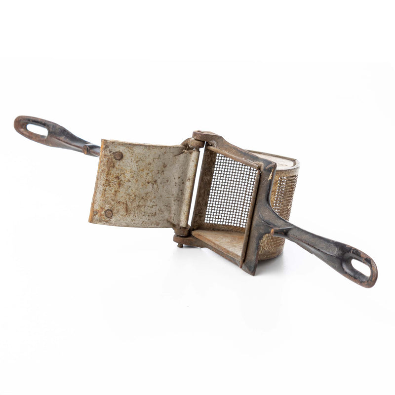 Metal Potato Ricer with Iron Handle