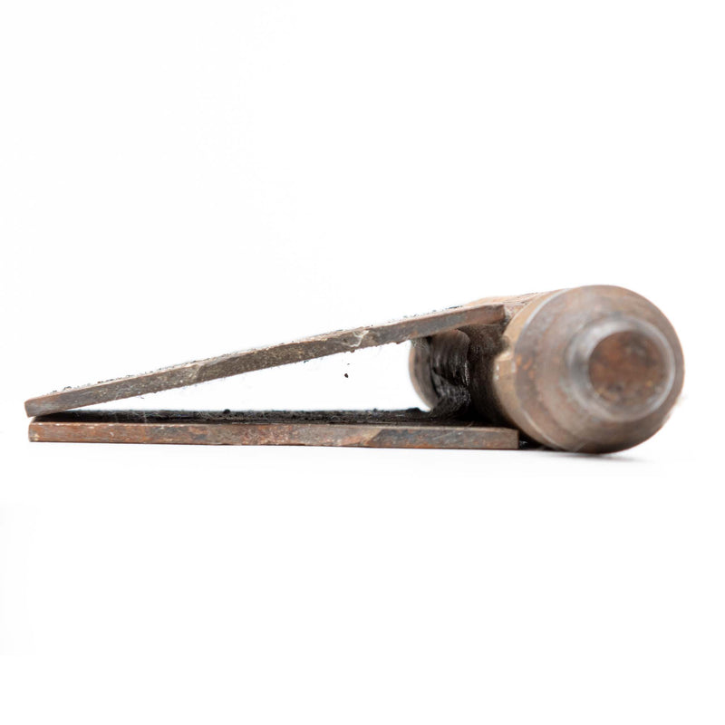 Iron Hinge