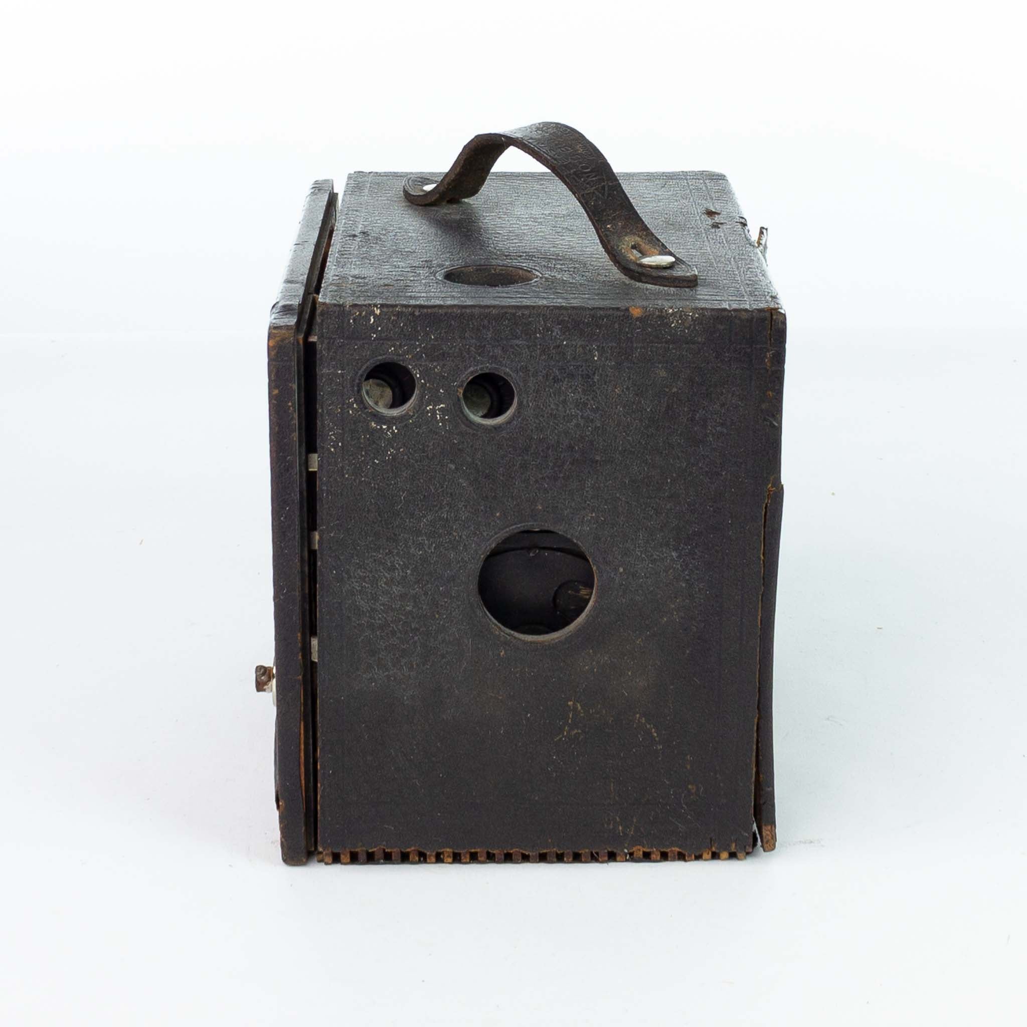 Kodak #3 Bulls-Eye Box Camera Model A – Iron Crow