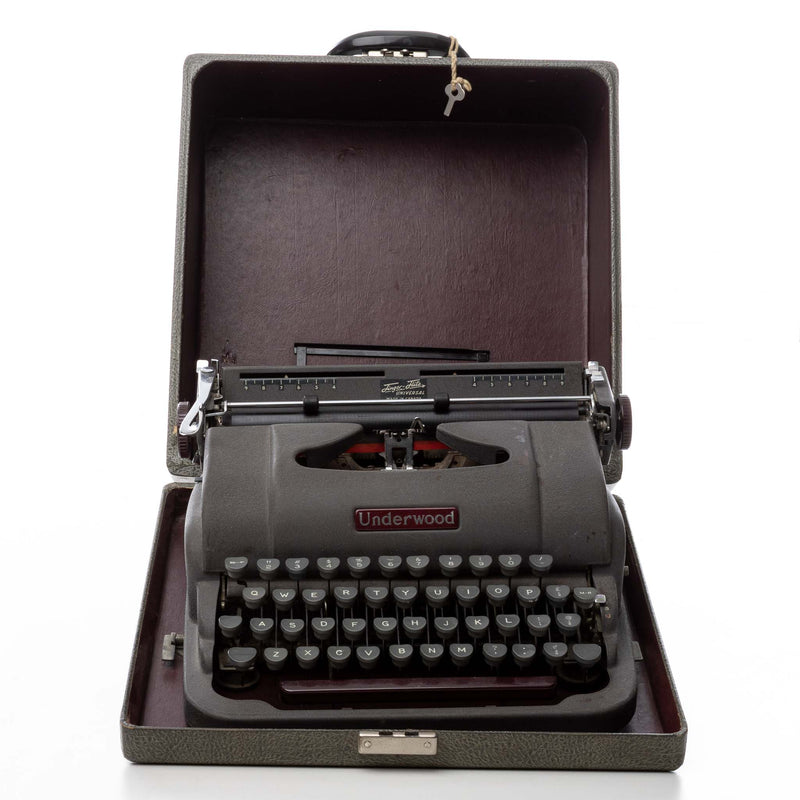 Underwood "Finder Lite" Universal Typewriter with Hard Shell Carrying Case (As Is)